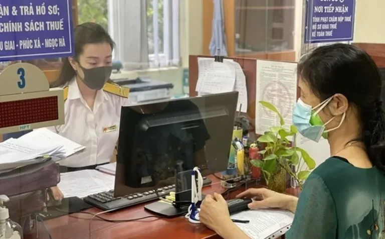 Cập nhật thông tin thuế-Nguồn ảnh: Báo lao động